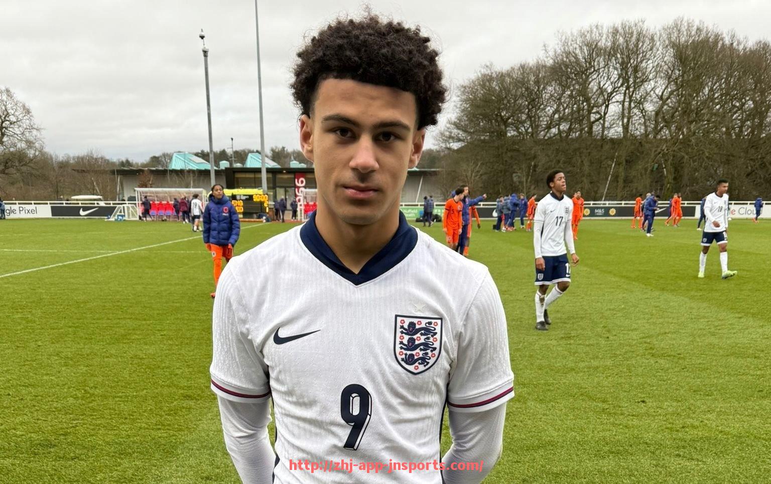 江南体育APP下载-世俱杯场上担任自由人角色球员的技战术贡献与比赛阅读能力